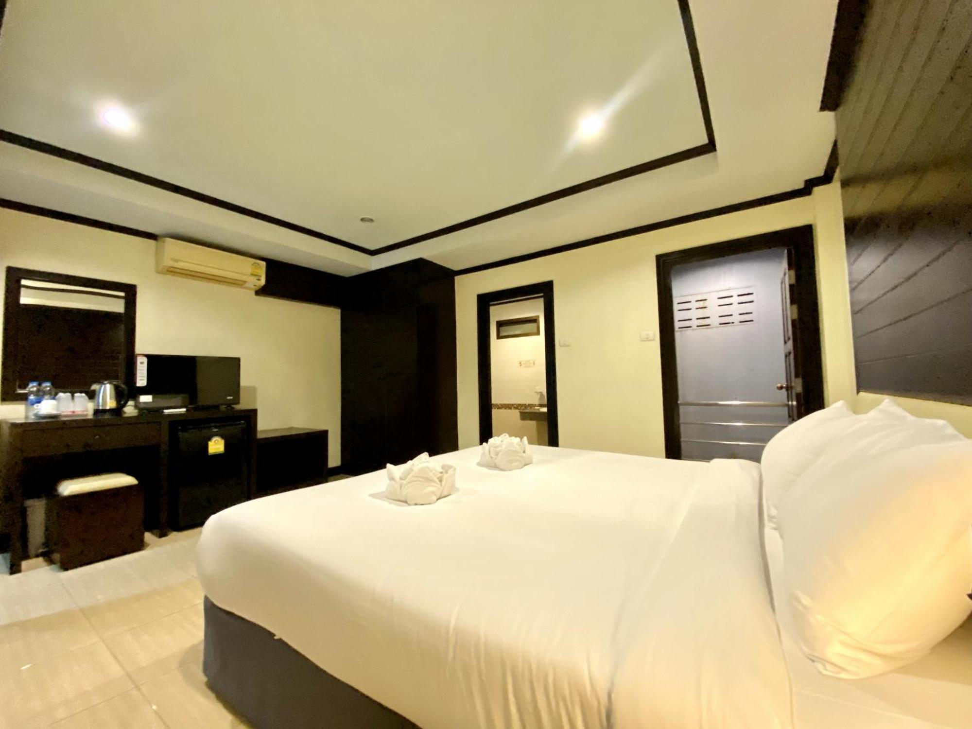 Lucky Residence Patong Bagian luar foto